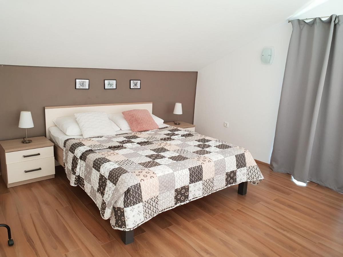 Apartments Skocic Vodice Exterior photo