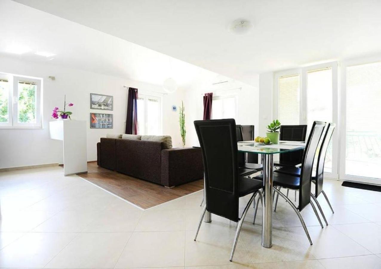 Apartments Skocic Vodice Exterior photo